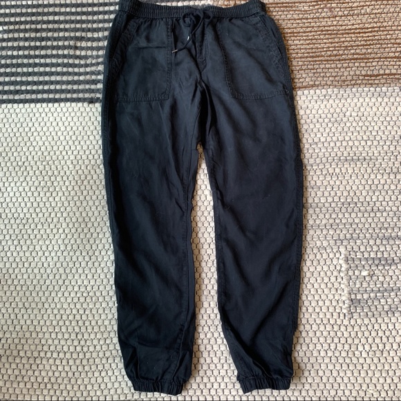 GAP Pants - GAP Tencel Jogger Pants – Black – XS – Excellent Condition